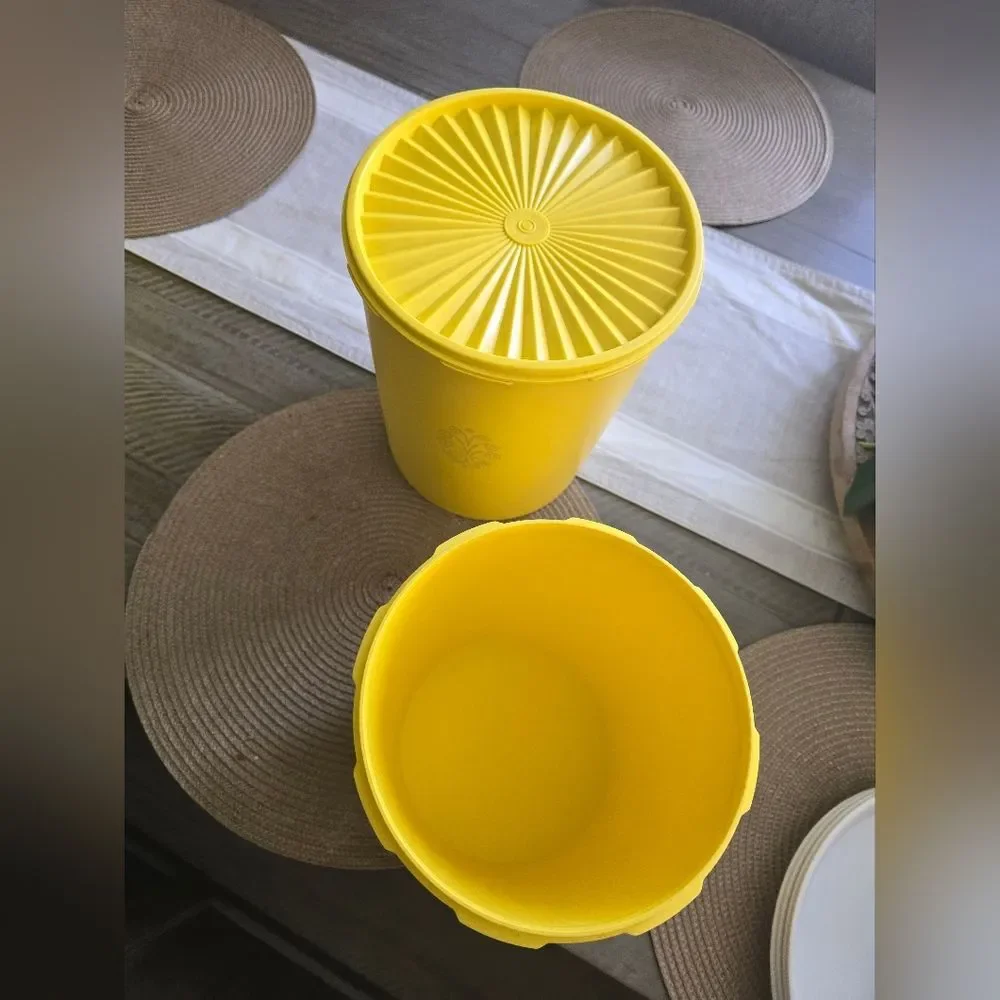 Vintage Tupperware yellow sunburst  canister set of 3.